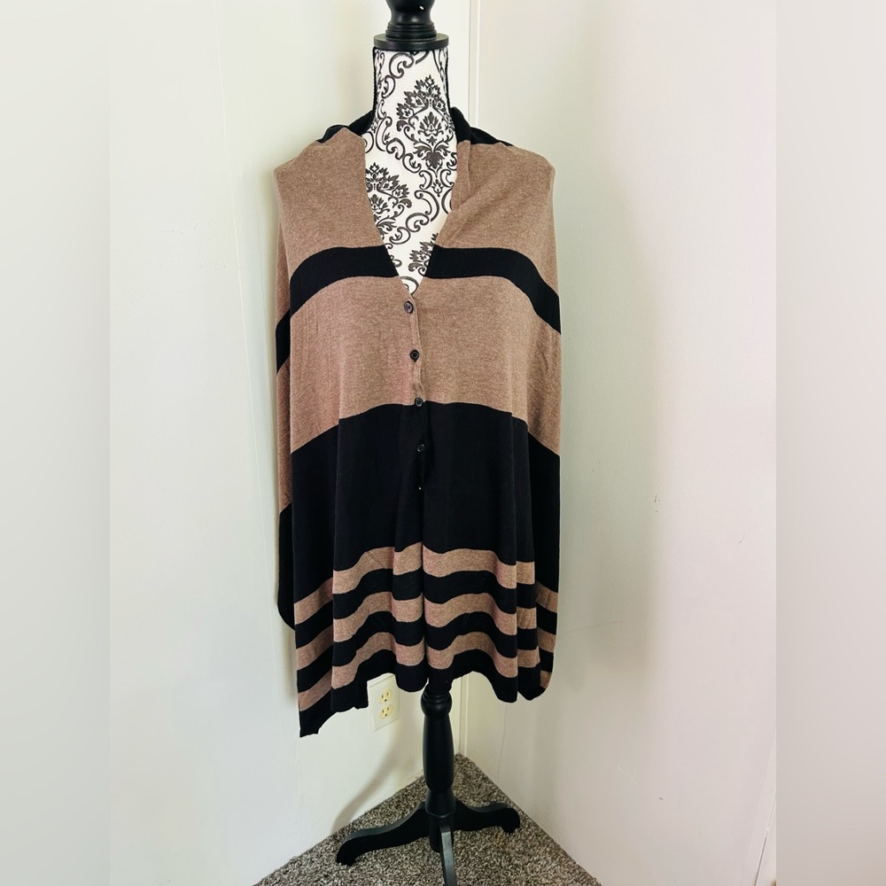 Stylus Women’s Tan Black Striped Button Up Knit Poncho Scarf Wrap Sweater